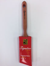 Nour Signature Series Brush